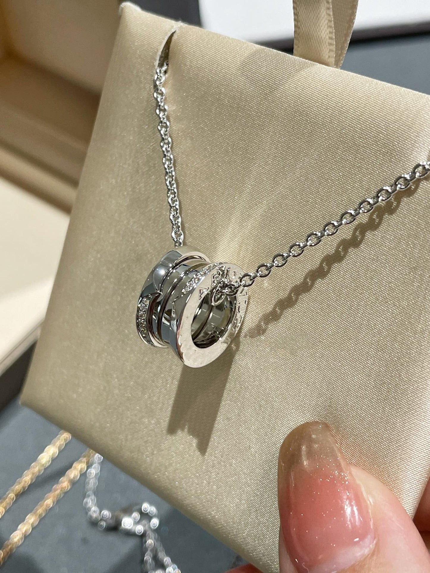 Bvlgari Zero 1 Necklace Cubic Zirconia