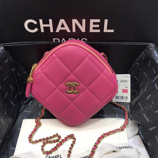 Chanel Lambskin Diamond Cut Pink Bag - Soft Pink